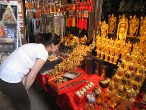 Zina looking at souvenirs